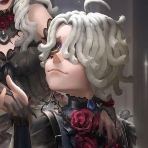 Meet your Posher, Eva